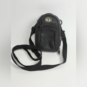 Trax Camera Pouch Bag Carry Case Black Zippered Fanny Pack Belt Loop & Strap